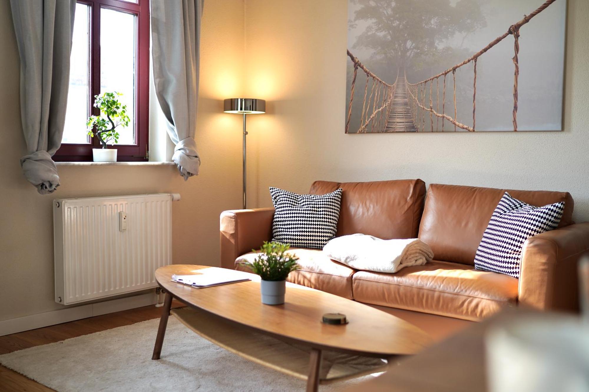 Edler Wohnraum Noble Stadtoase Mit Boxspringbett, Kaffeevollautomat & Parkplatz 茨维考 外观 照片